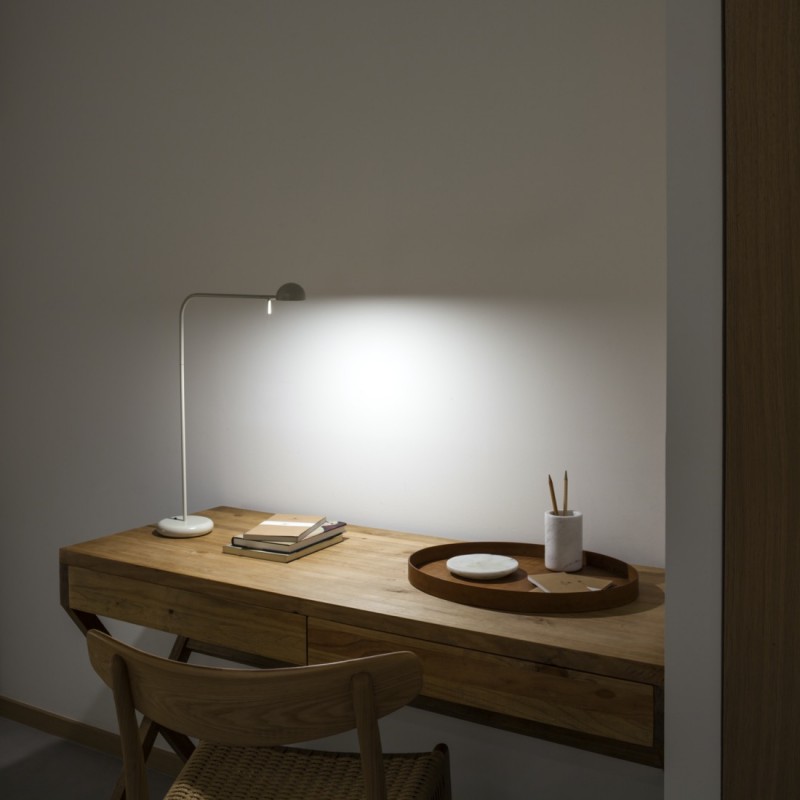 Lámpara de mesa Pin XL blanco - Vibia 